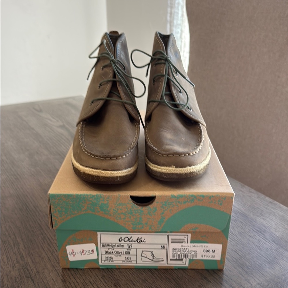 OluKai Brown Ankle Boots with Suede Finish